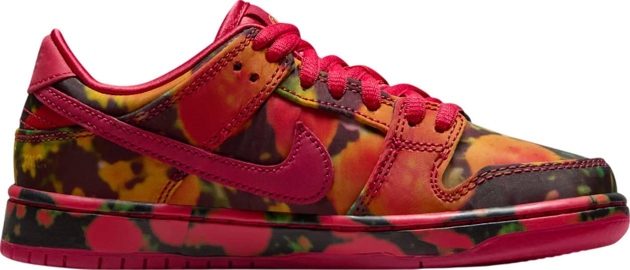 SwiftSole - The Wizard Of Oz x Nike SB Dunk Low Poppy Field